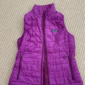 Patagonia Women’s Nano Puff Vest (Ikat Purple)